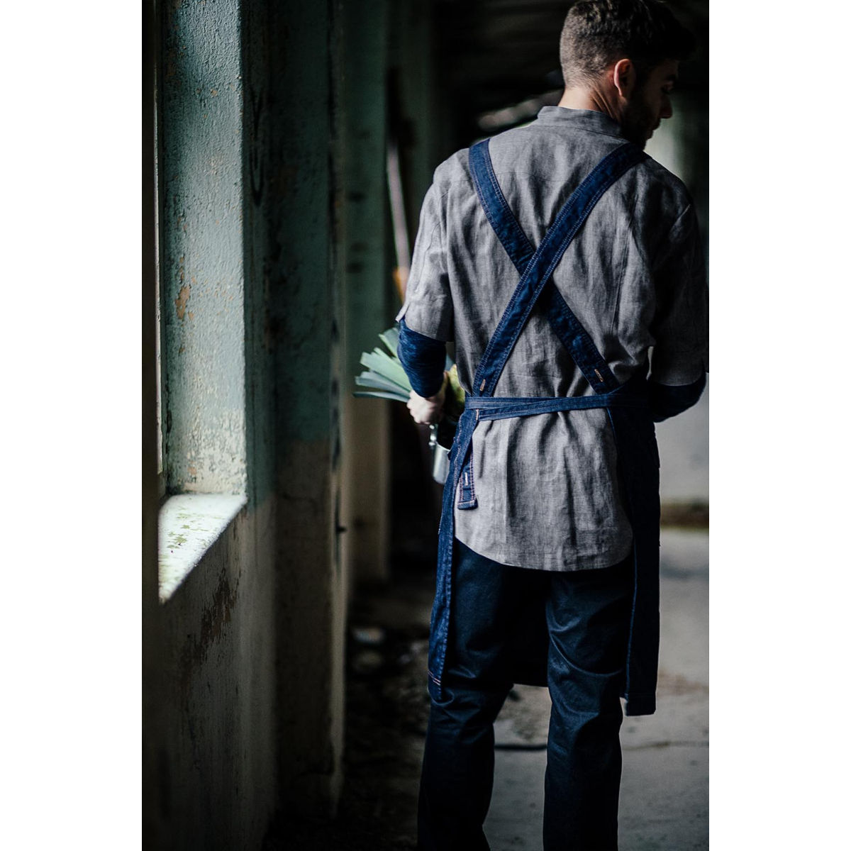 Bib apron