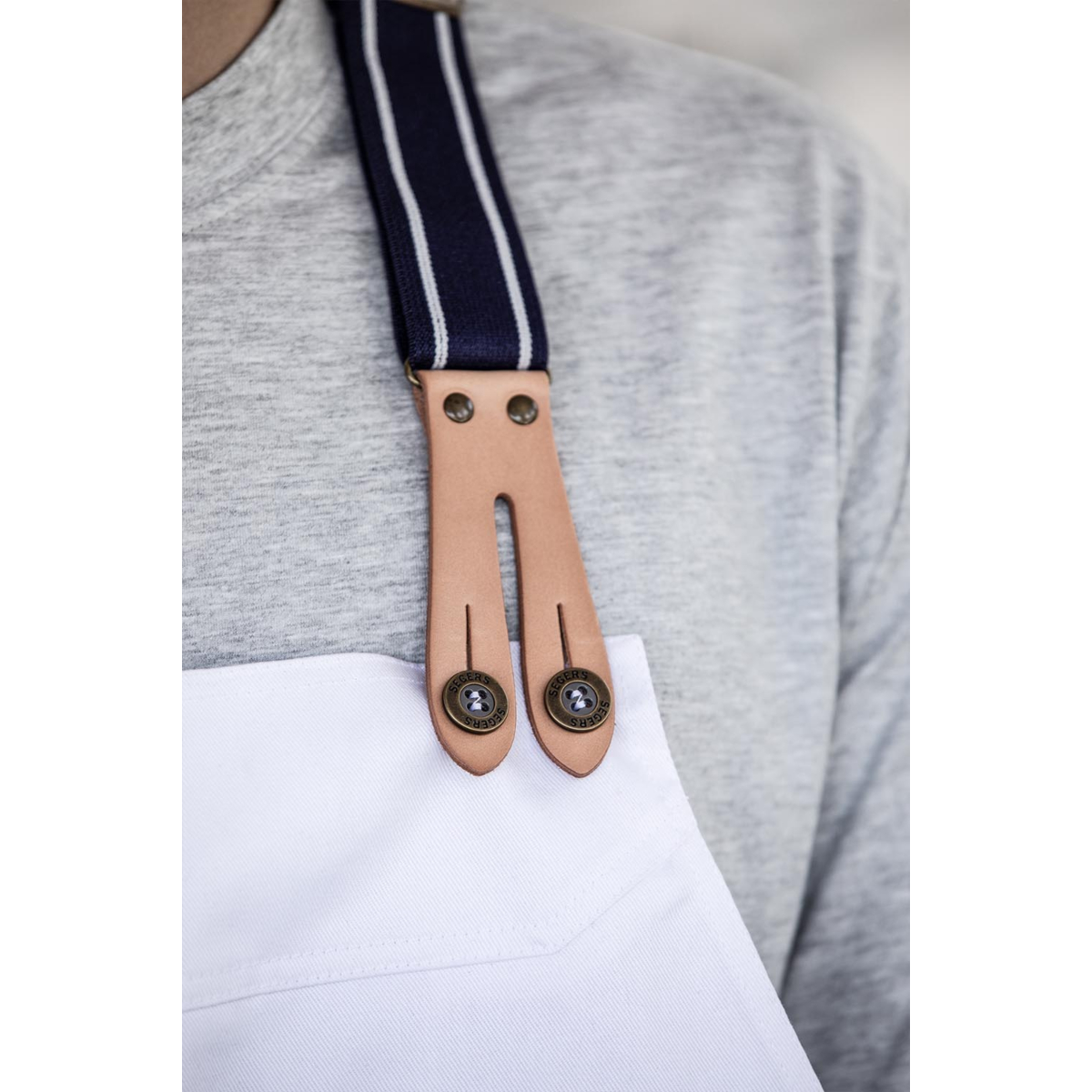 Bib apron