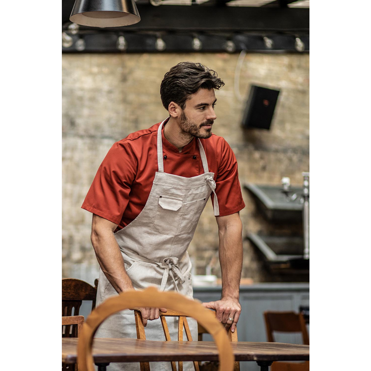 Bib apron